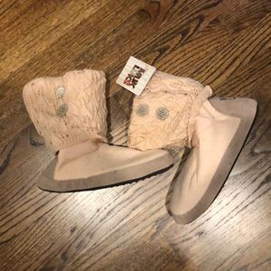 Muk Luks Sofia Slipper